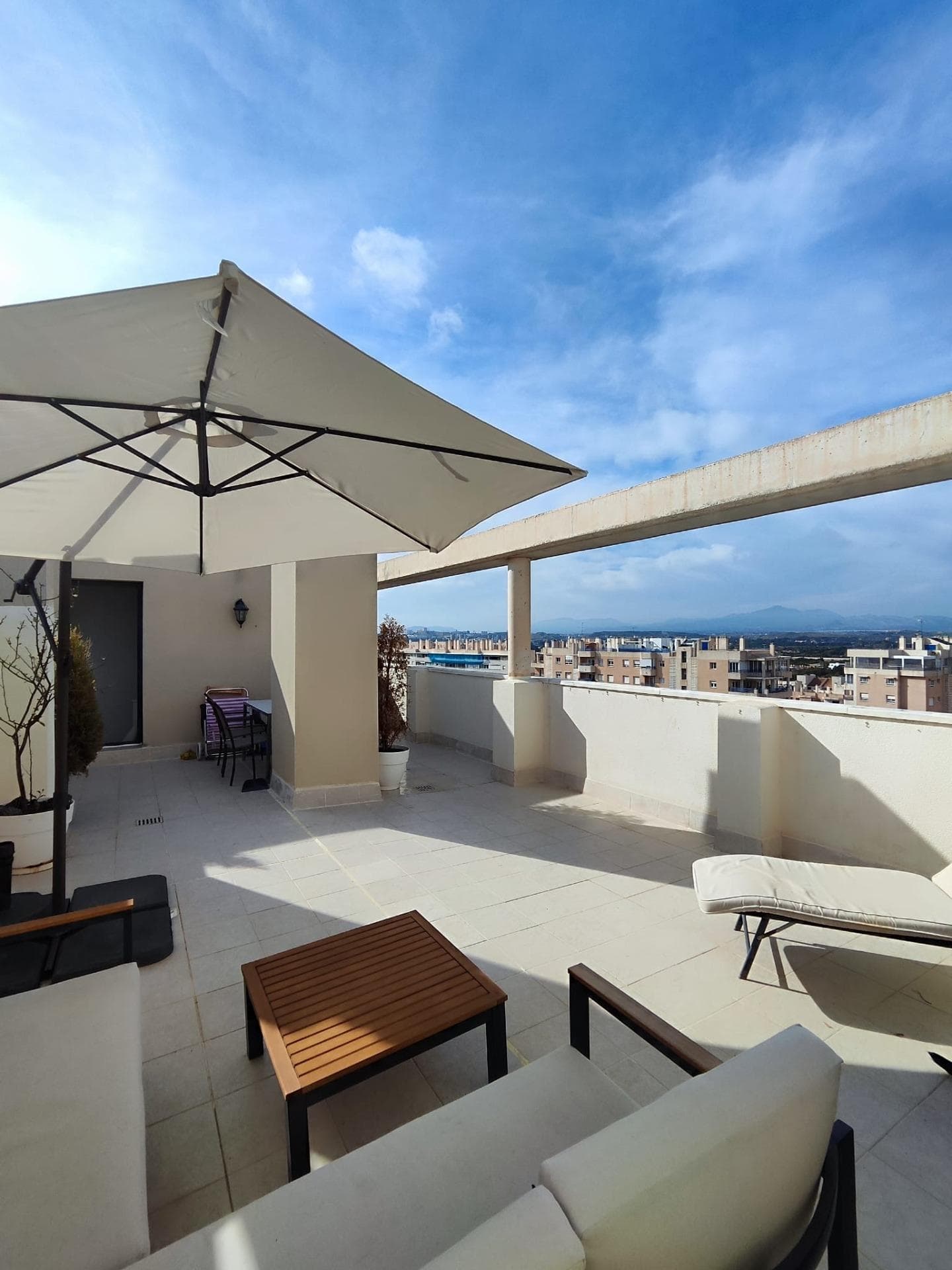 High-standing triplex penthouse with panoramic terrace | San Juan, Alicante