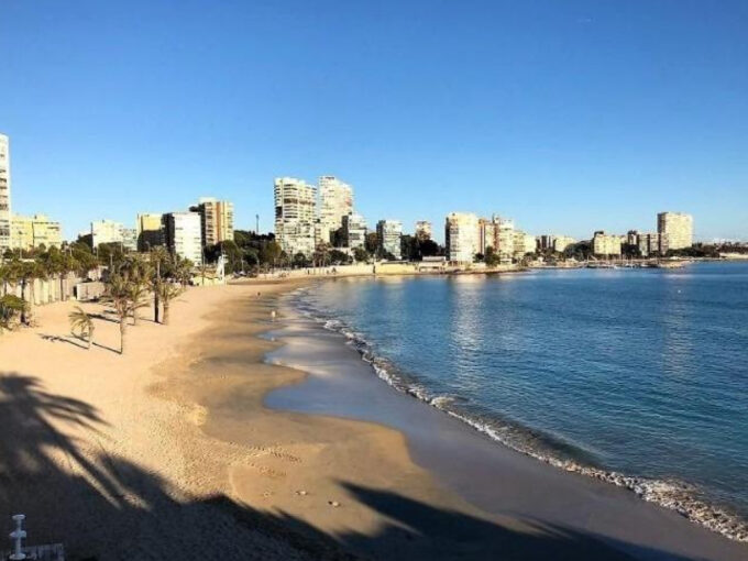 Se vende estructura con terreno en Avenida Albufereta – Alicante