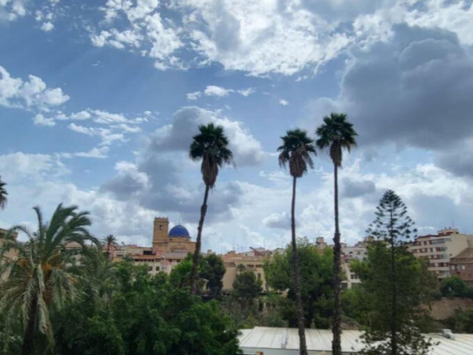 ESPECTACULAR PISO EN LA ZONA MAS EXCLUSIVA DE ELCHE, CON VISTAS AL RÍO