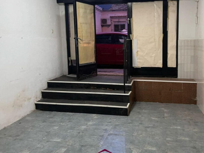 Oportunidad Empresarial en Los Ángeles: Local de 81 m² para Tu Proyecto