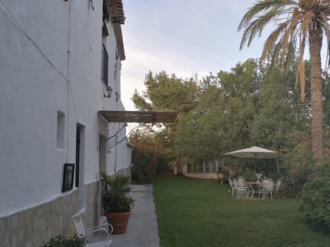 Oportunidad de Inversión Única: Propiedad Histórica en Alicante