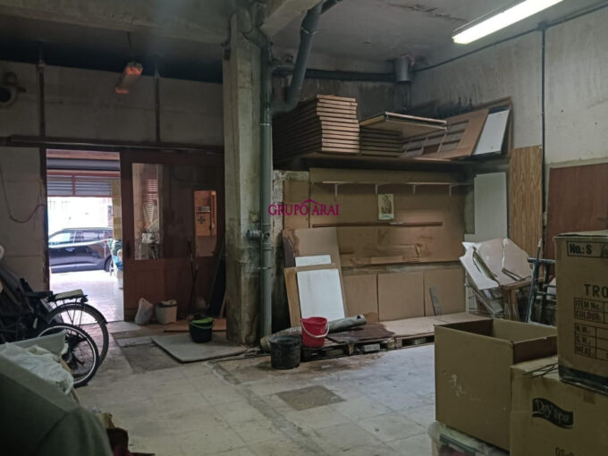 OPORTUNIDAD ÚNICA: LOCAL CON LUZ NATURAL Y GRAN POTENCIAL PARA VIVIENDA EN ALICANTE.