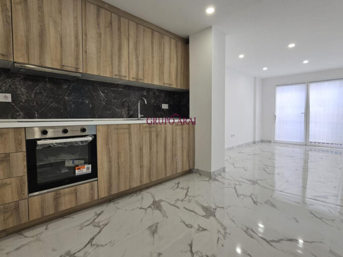 Planta baja nueva a estrenar junto a la Playa de los Náufragos – Torrevieja